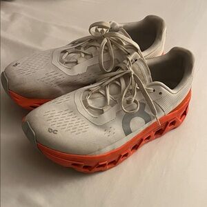 On Running CloudMonster Women’s 9.5 - minimal wear